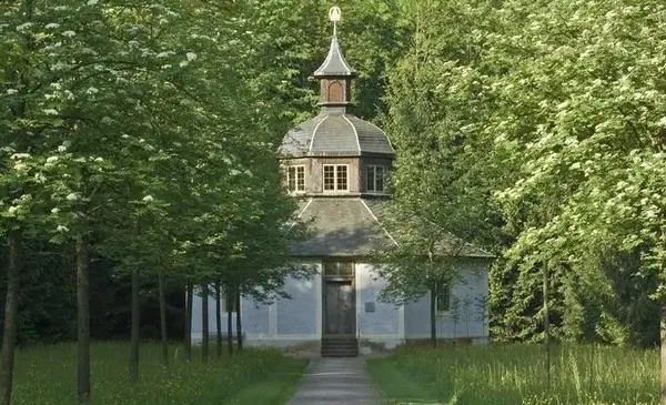 34 rastatt sf aussen lmz980902 schlosspark 01 foto ssg andrea rachele 151 100